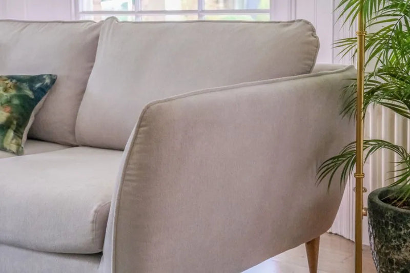 Sandringham Medium Right Hand Chaise Sofa Set 1